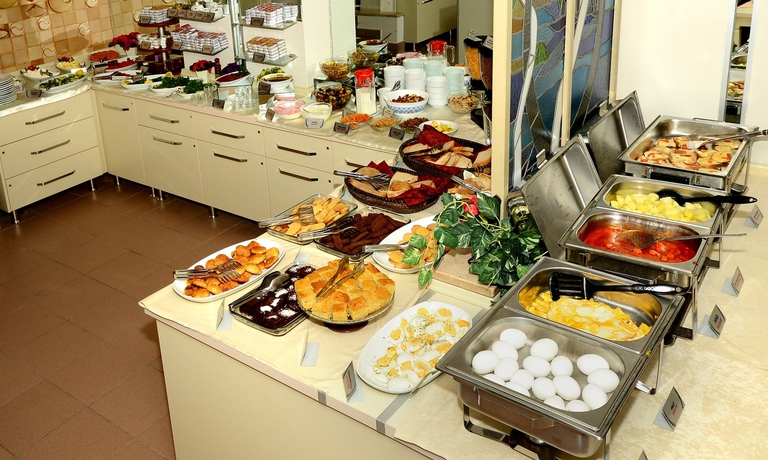 Imagen del bar/restaurante del Hotel Anzac. Foto 4