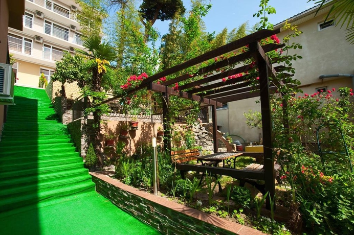 Imagen general del Hotel Anzhelika Albatros Guest House. Foto 6