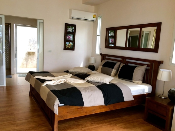 Imagen de la habitación del Hotel Ao Kao White Sand Beach Resort. Foto 5