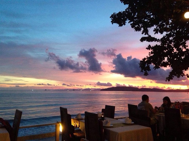 Imagen del bar/restaurante del Hotel Ao Nang Beach Home. Foto 5