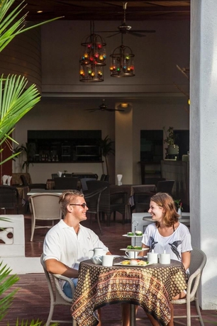 Imagen del bar/restaurante del Hotel Ao Nang Colors - Aonang Beach. Foto 1