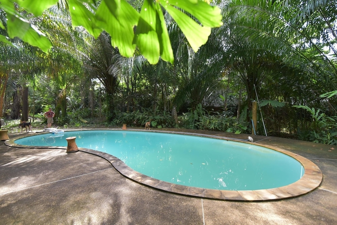 Imagen de la piscina del Hotel Ao Nang Pearl. Foto 17