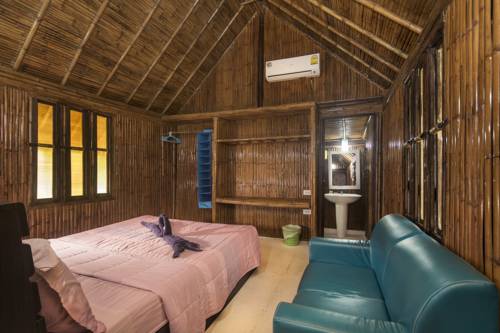 Imagen de la habitación del Hotel Ao Nang Pool Resort Bamboo. Foto 7