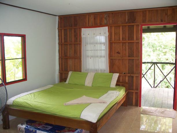 Imagen de la habitación del Hotel AoPong Resort. Foto 9