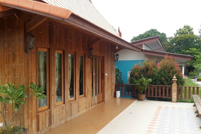 Imagen de los exteriores del Hotel Aob-oun Homestay. Foto 12