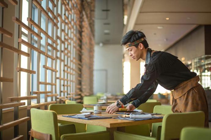 Imagen del bar/restaurante del Hotel Aoluguya. Foto 9