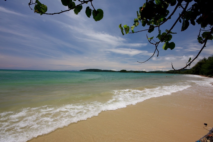 Imagen de los exteriores del Hotel Aonang Buri Resort. Foto 6