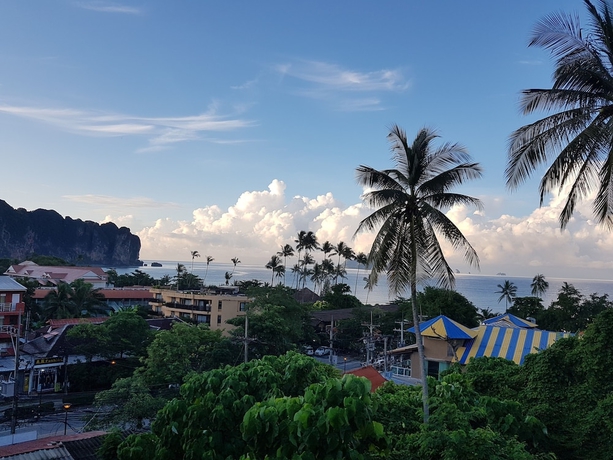 Imagen de los exteriores del Hotel Aonang Inn. Foto 13