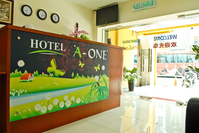 Imagen de los interiores del Hotel A-one. Foto 10