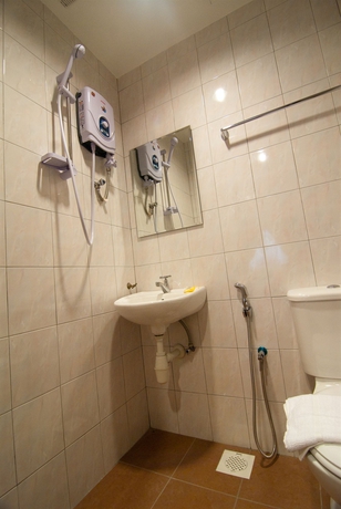 Imagen de la habitación del Hotel A-one. Foto 5