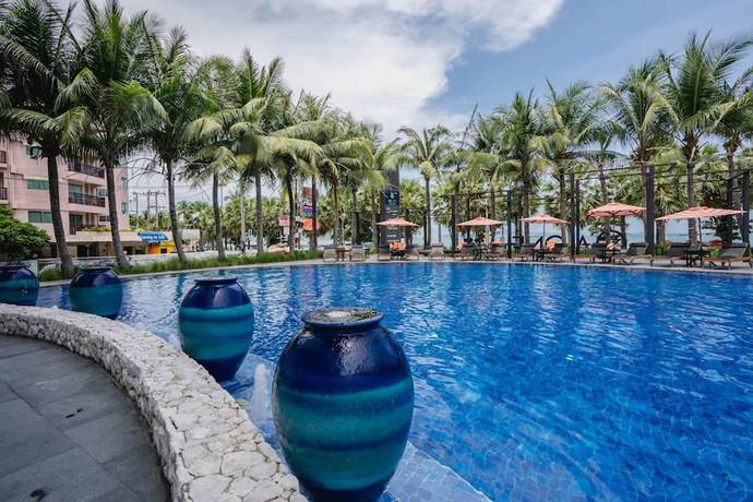 Imagen de la piscina del Hotel A-one New Wing. Foto 17