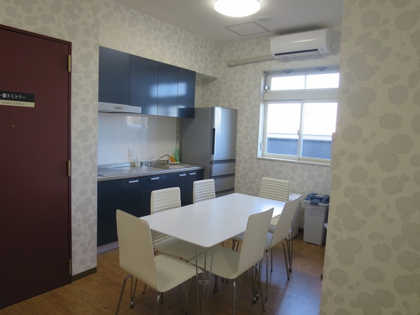 Imagen de los interiores del Hotel Aoshima Fisherman\'S Beachside Hostel and Spa. Foto 16