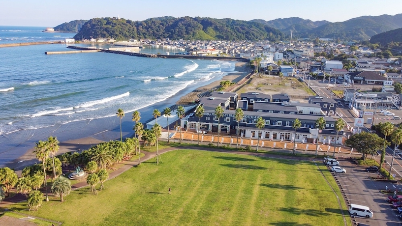 Imagen general del Hotel Aoshima Fisherman\'S Beachside Hostel and Spa. Foto 3