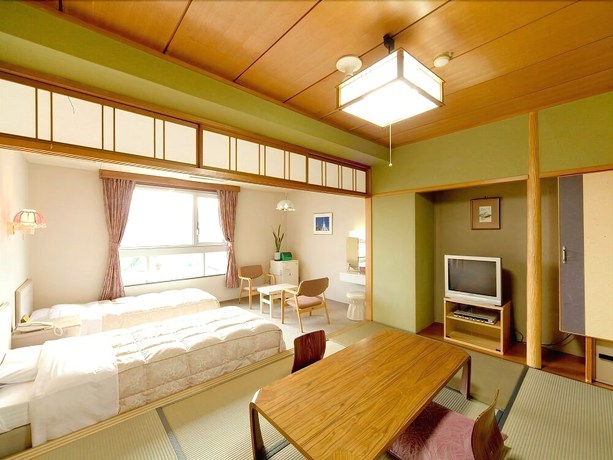 Imagen de la habitación del Hotel Aoshima Grand. Foto 8