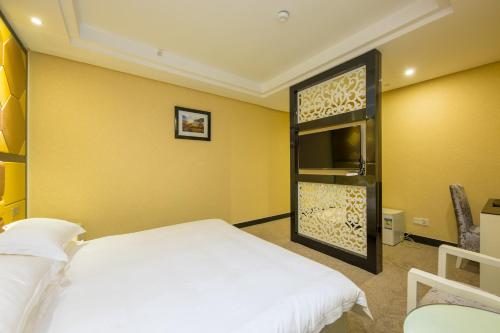 Imagen general del Hotel Aoti. Foto 1