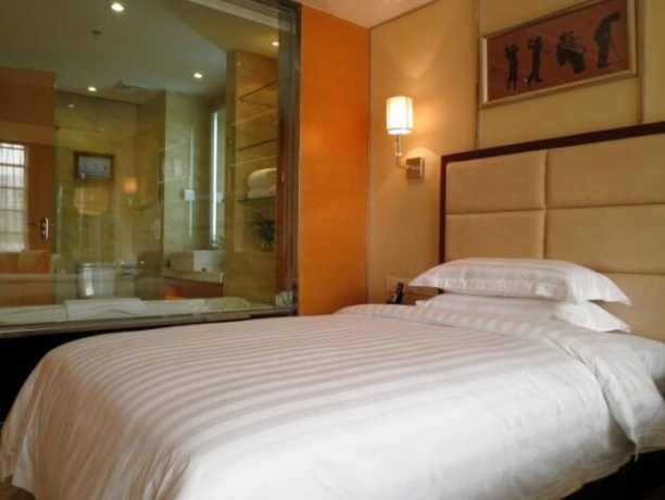 Imagen de la habitación del Hotel Aoyuan Golf. Foto 6