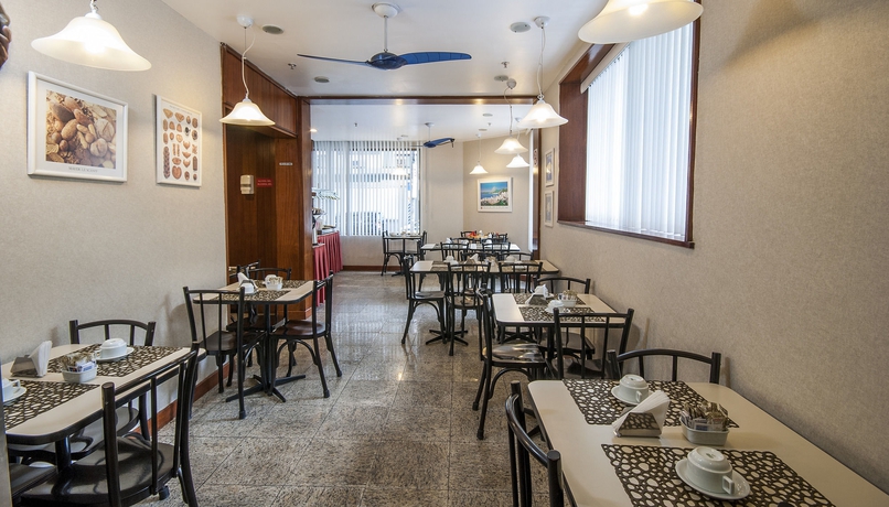 Imagen del bar/restaurante del Hotel Apa Copacabana. Foto 3