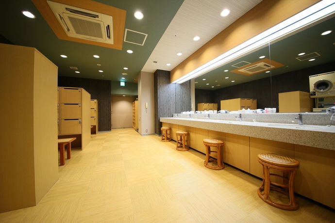 Imagen de la piscina del Hotel Apa Keisei Narita-ekimae. Foto 5