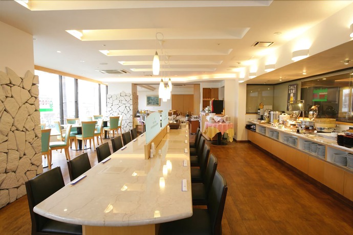 Imagen del bar/restaurante del Hotel Apa Muroran. Foto 4
