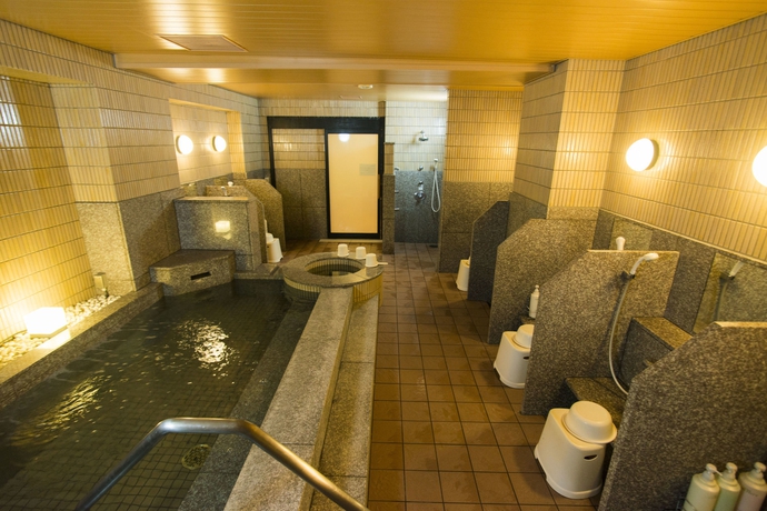 Imagen de la piscina del Hotel Apa Naha Matsuyama. Foto 14