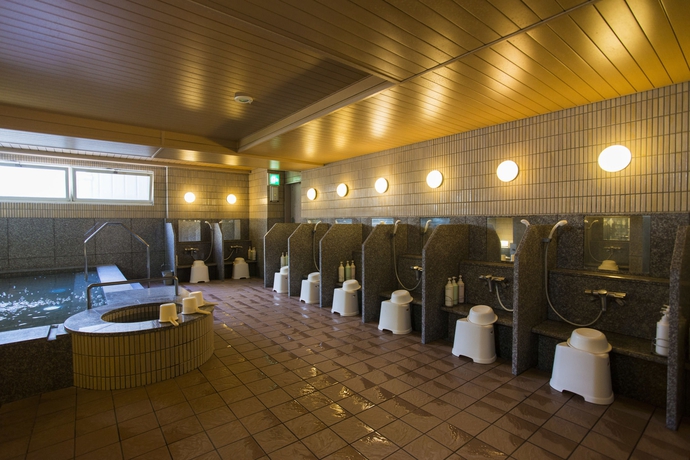 Imagen de la piscina del Hotel Apa Naha Matsuyama. Foto 16