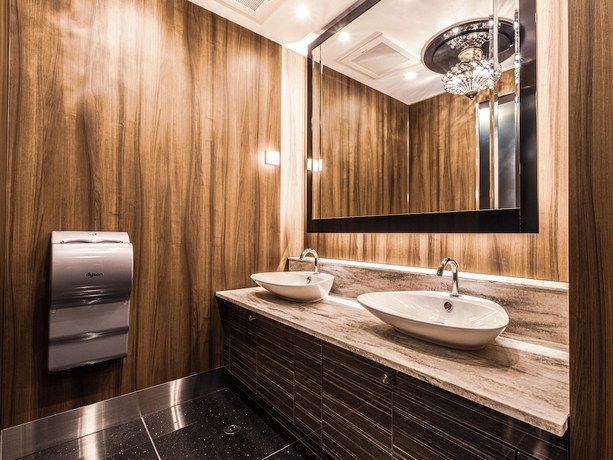 Imagen de los interiores del Hotel Apa Shin Osaka Ekimae. Foto 18