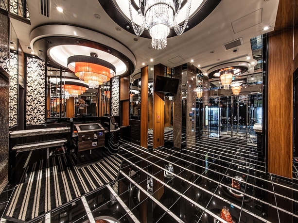 Imagen de los interiores del Hotel Apa Shinagawa Togoshiekimae. Foto 18