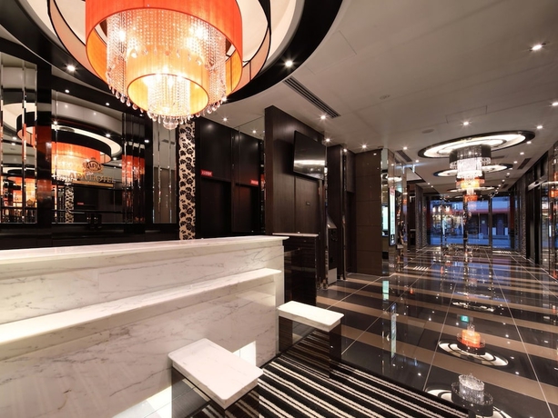 Imagen de los interiores del Hotel Apa Shin-osaka-ekiminami. Foto 11