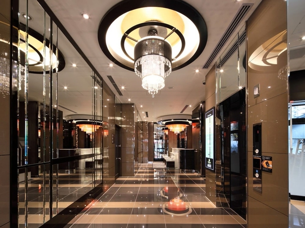 Imagen de los interiores del Hotel Apa Shin-osaka-ekiminami. Foto 12