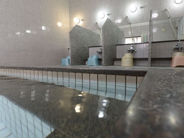 Imagen de la piscina del Hotel Apa Suzuka Chuou. Foto 20