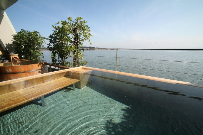 Imagen de la habitación del Hotel Apa and Resort Kaga Katayamazu Onsen Kasuikyo. Foto 8