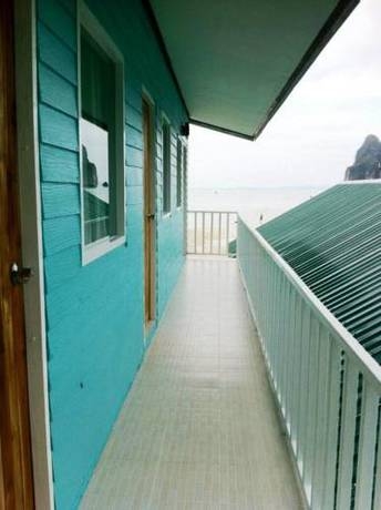Imagen general del Hotel Apache Beach House. Foto 11