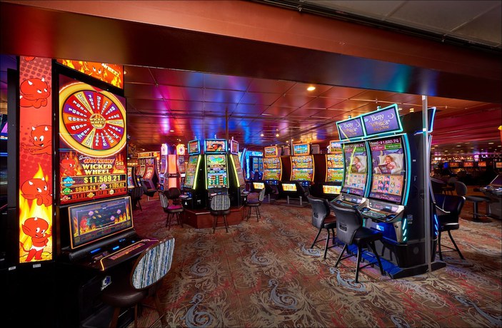 Imagen de los interiores del Hotel Apache. Foto 17