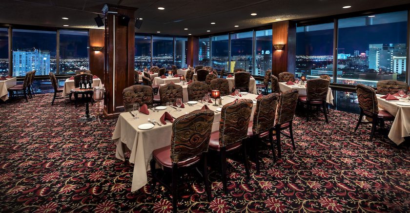 Imagen del bar/restaurante del Hotel Apache. Foto 6