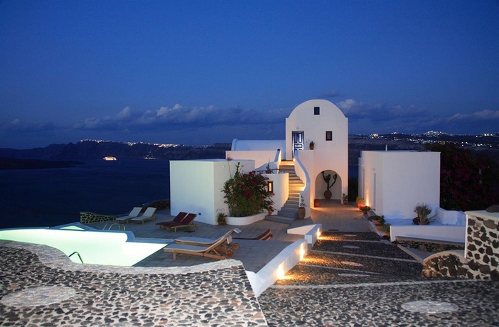 Imagen de los exteriores del Hotel Apanemo. Foto 3