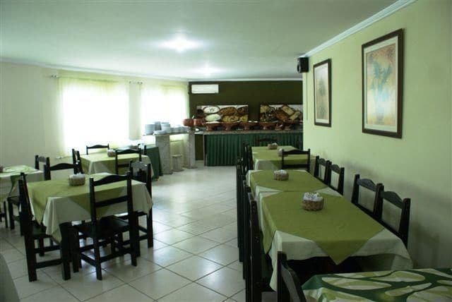 Imagen del bar/restaurante del Hotel Apart Angra. Foto 10
