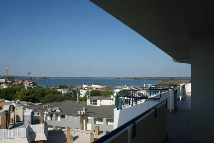 Imagen de la habitación del Hotel Apart Atlantic, Grado. Foto 8