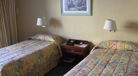 Imagen de la habitación del Hotel Apart Austral Bahia Blanca. Foto 2