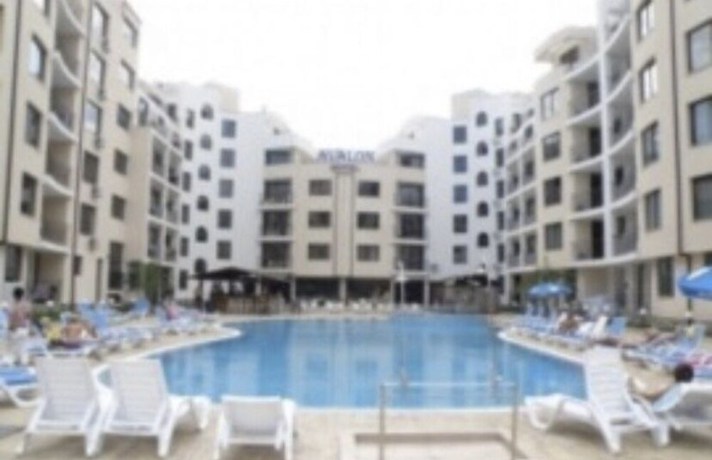 Imagen de la piscina del Hotel Apart Avalon. Foto 12