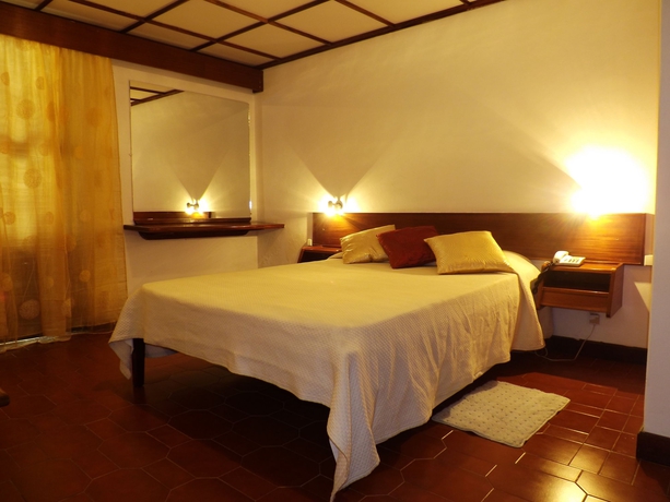 Imagen de la habitación del Hotel Apart Avenida. Foto 7