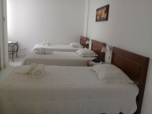 Imagen de la habitación del Hotel Apart Buen Retiro. Foto 34