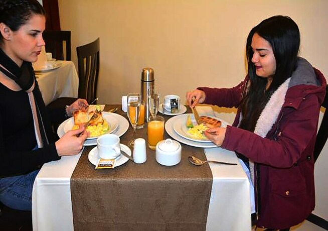 Imagen del bar/restaurante del Hotel Apart Caminos Del Inca. Foto 13