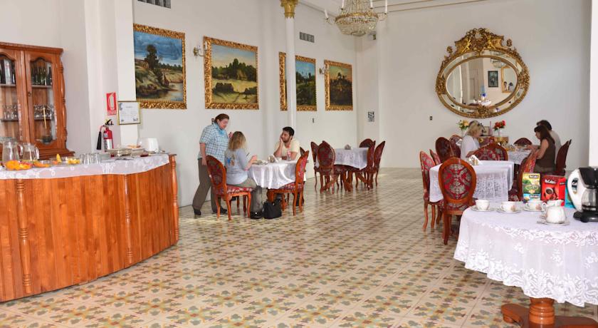 Imagen del bar/restaurante del Hotel Apart Casa Morey. Foto 2