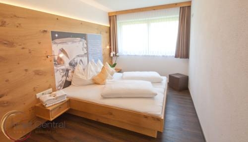 Imagen de la habitación del Hotel Apart Central. Foto 24