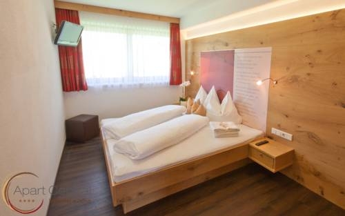 Imagen de la habitación del Hotel Apart Central. Foto 27