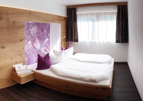 Imagen de la habitación del Hotel Apart Central. Foto 39