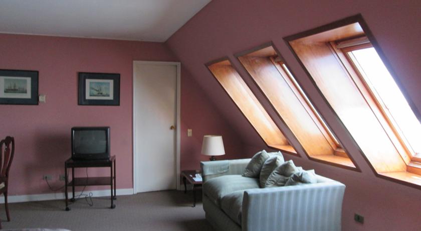 Imagen de la habitación del Hotel Apart Colon. Foto 5