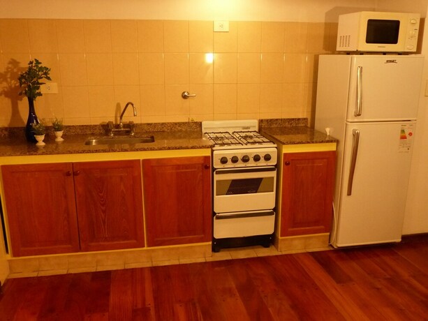 Imagen de la habitación del Hotel Apart Family. Foto 5