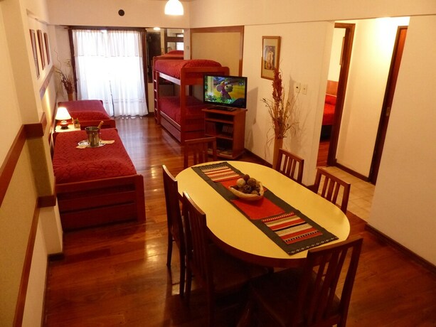 Imagen de la habitación del Hotel Apart Family. Foto 6
