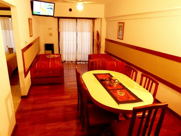 Imagen de la habitación del Hotel Apart Family. Foto 9